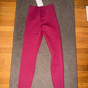 Lululemon Athletica Magenta Glow Up Leggings Size 6